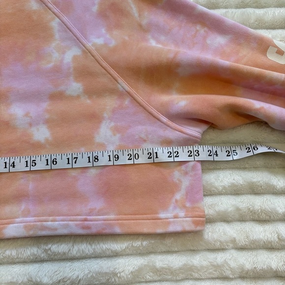 Sarah’s Day X White Fox Active Limited Edition Cropped Crewneck Women’s Medium - Picture 8 of 10